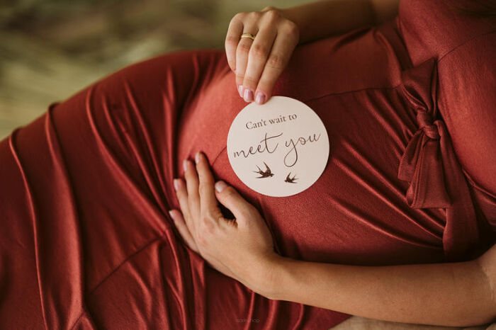 Karty do zdjęć ciążowych. Jak poinformować bliskich o ciąży?